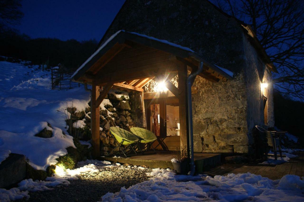 Le Gite De Chomet La Tour-dʼAuvergne Esterno foto